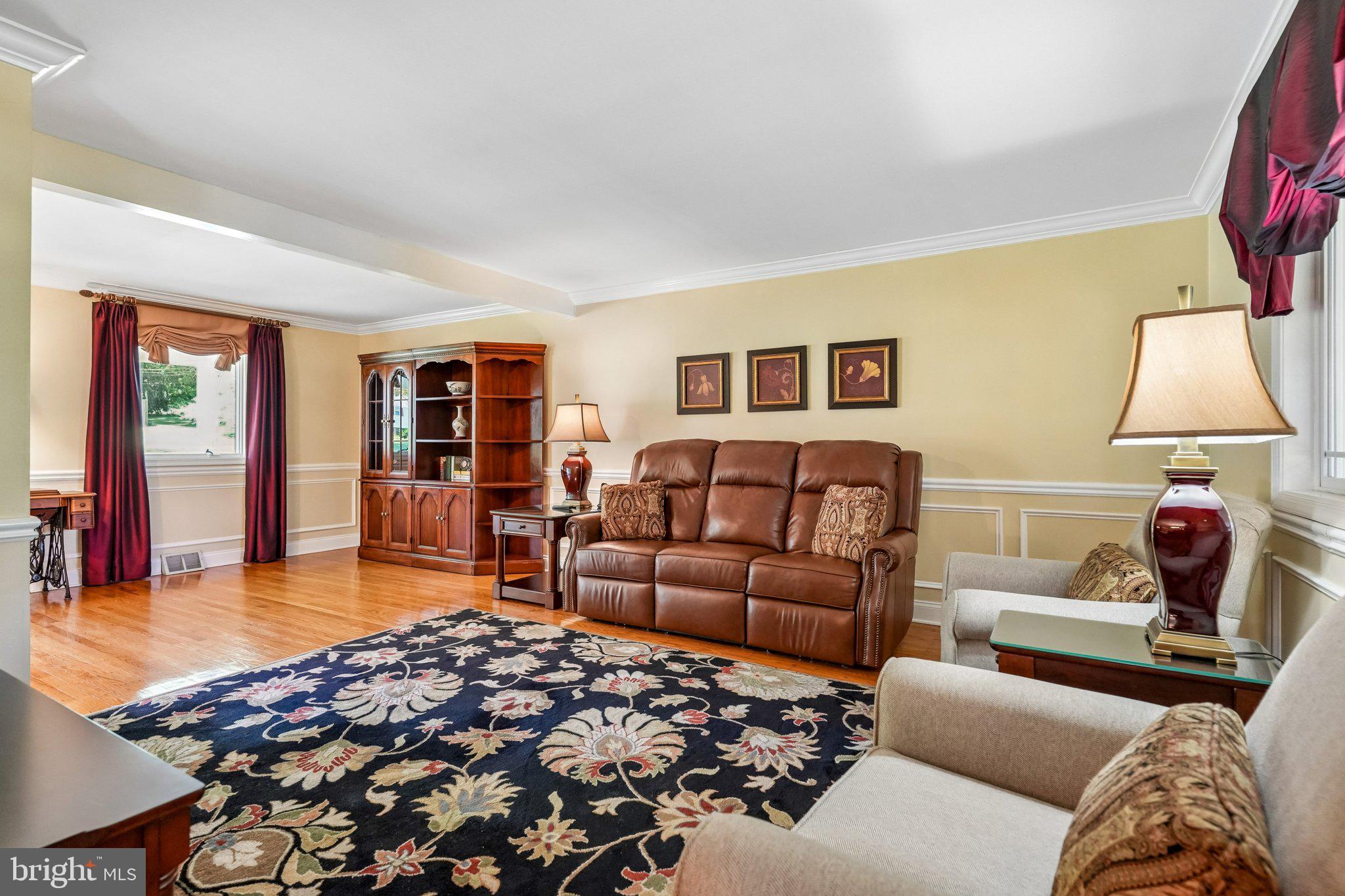 209 Upper Valley Road North Wales, PA 19454 - Photo 5 of 35 spacious living room