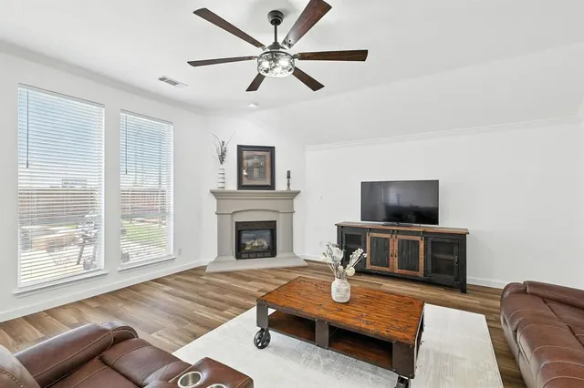 $447,900 | 10121 Red Bluff Lane, Fort Worth, TX 76177