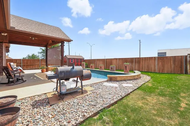 $447,900 | 10121 Red Bluff Lane, Fort Worth, TX 76177