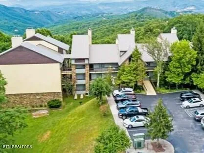 $399,000 | 1130 Ski View Drive, Unit 109, Gatlinburg, TN 37738