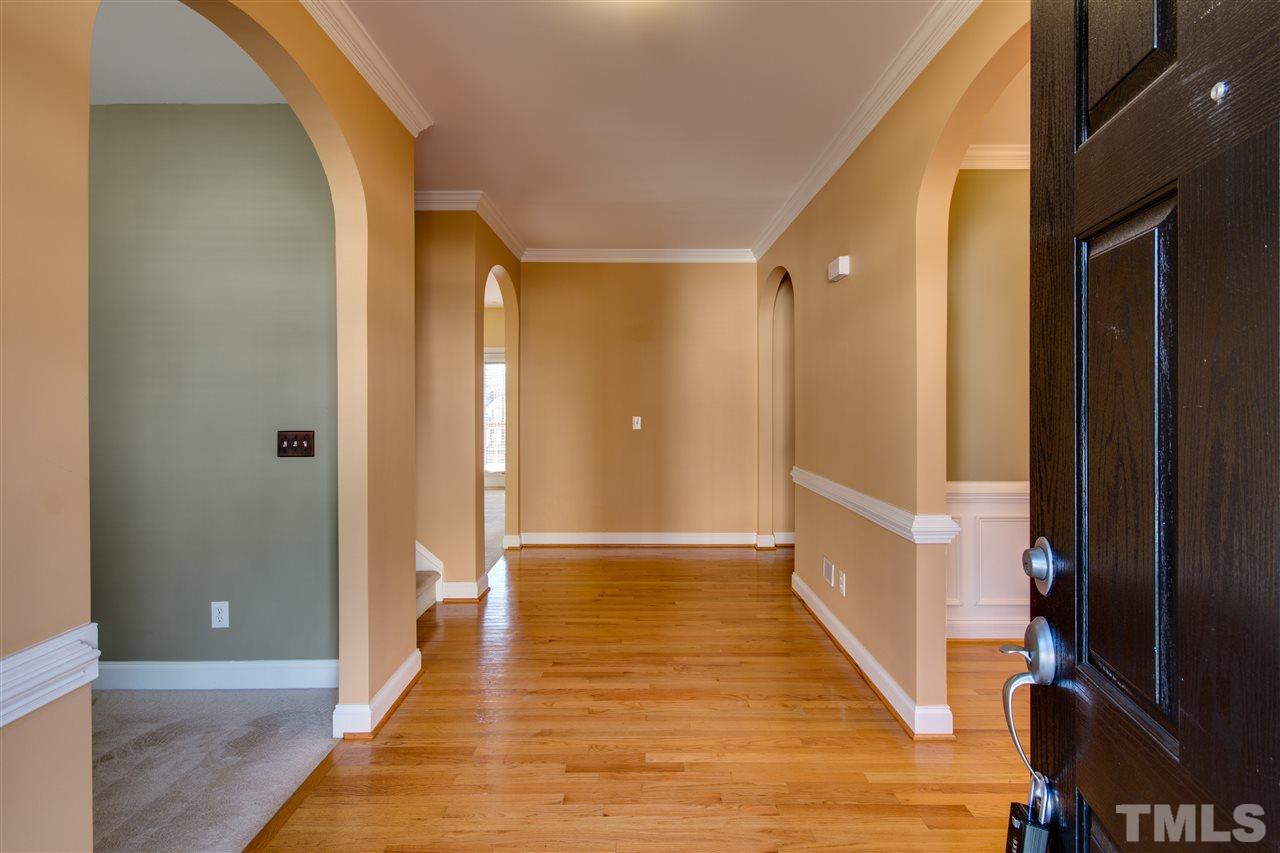 7917 Verona Place Raleigh, NC 27613 - Photo 2 of 24