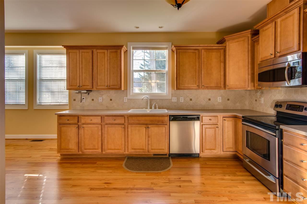 7917 Verona Place Raleigh, NC 27613 - Photo 4 of 24