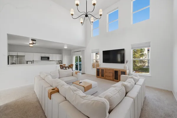$490,000 | 510 Golden Valley Lane, Algonquin, IL 60102