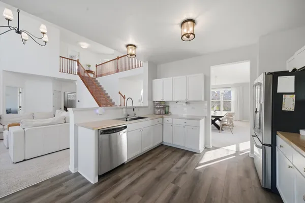 $490,000 | 510 Golden Valley Lane, Algonquin, IL 60102