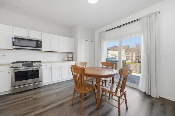 $490,000 | 510 Golden Valley Lane, Algonquin, IL 60102