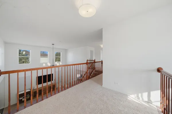 $490,000 | 510 Golden Valley Lane, Algonquin, IL 60102