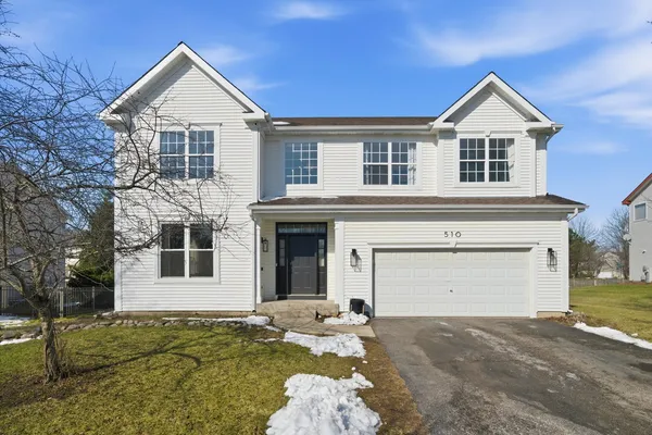 $490,000 | 510 Golden Valley Lane, Algonquin, IL 60102