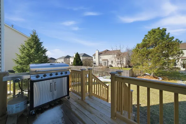 $490,000 | 510 Golden Valley Lane, Algonquin, IL 60102
