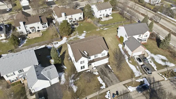 $490,000 | 510 Golden Valley Lane, Algonquin, IL 60102