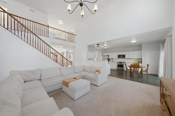 $490,000 | 510 Golden Valley Lane, Algonquin, IL 60102