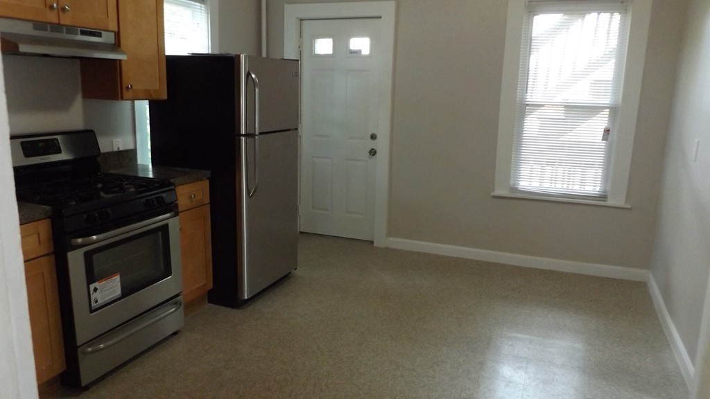 397 Crescent Avenue Chelsea, MA 02150 - Photo 10 of 14