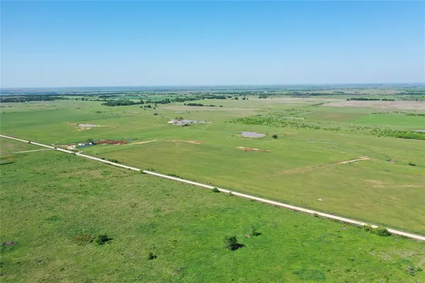 $1,538,250 | 293-acres Deer Creek Road, Henrietta, TX 76365