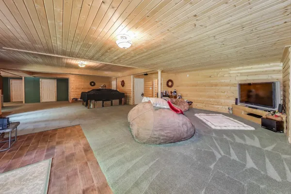 $1,250,000 | 273 Bridlewood Lane, Valparaiso, IN 46385