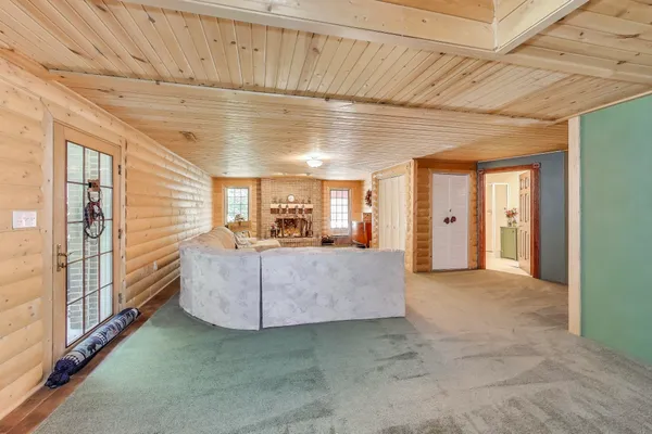 $1,250,000 | 273 Bridlewood Lane, Valparaiso, IN 46385