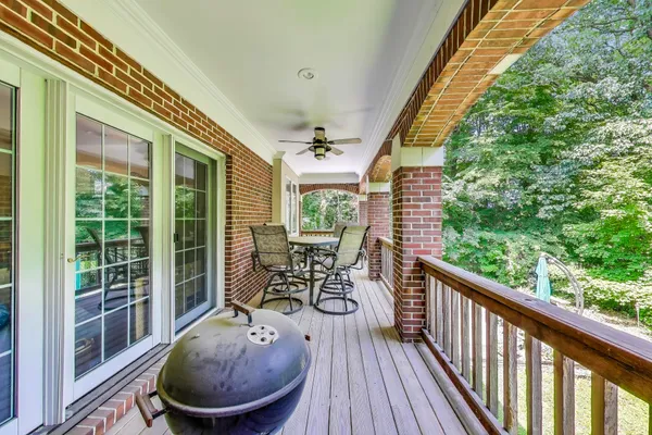 $1,250,000 | 273 Bridlewood Lane, Valparaiso, IN 46385