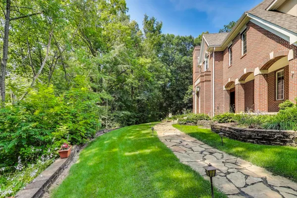 $1,250,000 | 273 Bridlewood Lane, Valparaiso, IN 46385