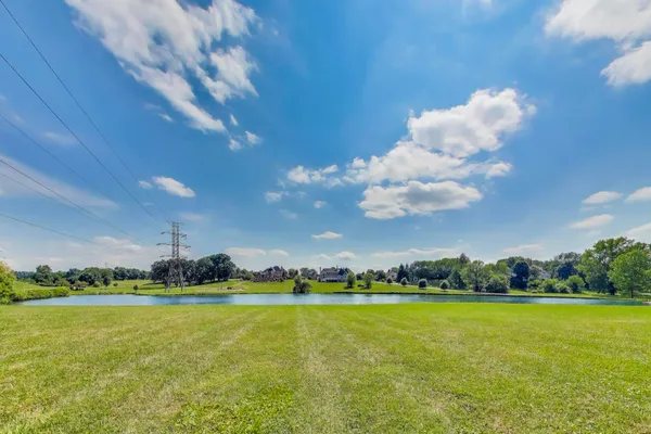 $1,250,000 | 273 Bridlewood Lane, Valparaiso, IN 46385