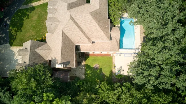 $1,250,000 | 273 Bridlewood Lane, Valparaiso, IN 46385