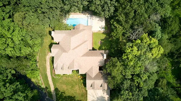 $1,250,000 | 273 Bridlewood Lane, Valparaiso, IN 46385