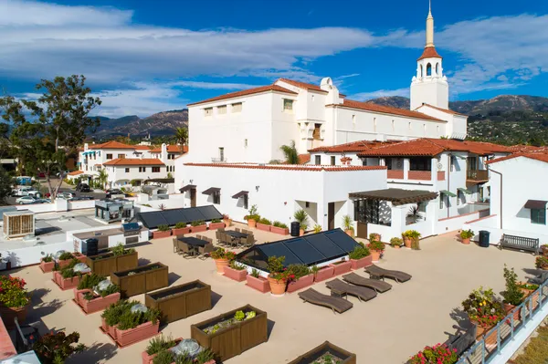 $4,850 | 18 West Victoria Street, Unit 302, Santa Barbara, CA 93101