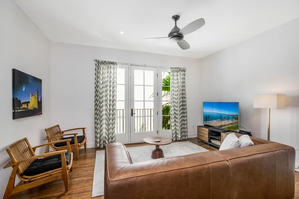 $4,850 | 18 West Victoria Street, Unit 302, Santa Barbara, CA 93101