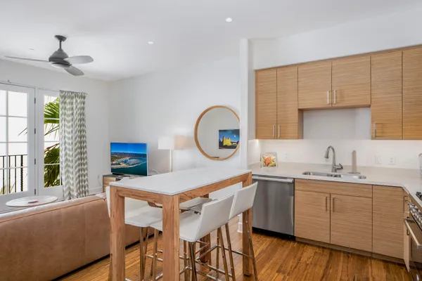 $4,850 | 18 West Victoria Street, Unit 302, Santa Barbara, CA 93101