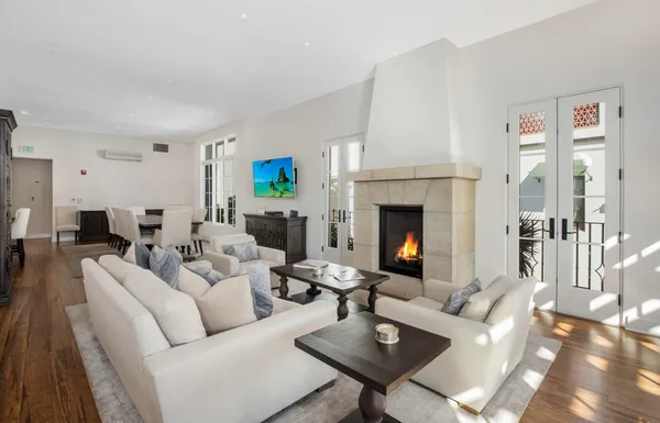 $4,850 | 18 West Victoria Street, Unit 302, Santa Barbara, CA 93101