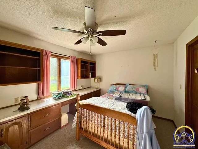 $385,000 | 1206 Wentley Drive, Hiawatha, KS 66434