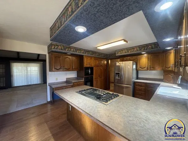 $385,000 | 1206 Wentley Drive, Hiawatha, KS 66434