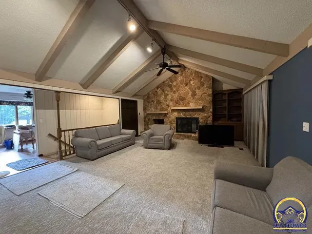 $385,000 | 1206 Wentley Drive, Hiawatha, KS 66434