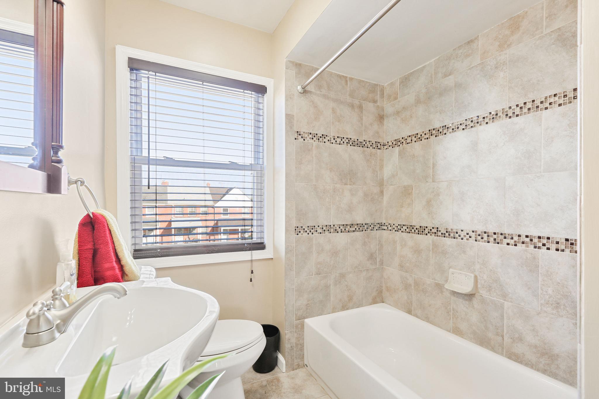 1313 Pentridge Road Baltimore, MD 21239 - Photo 17 of 36