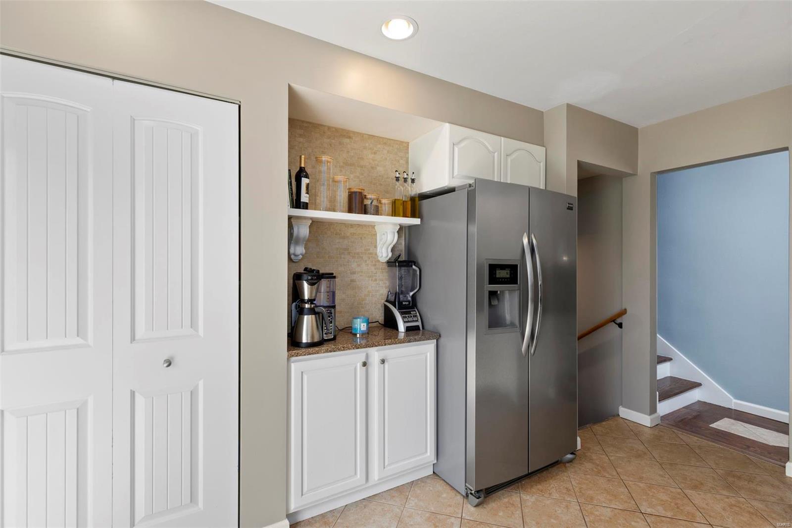 306 Providence Road Ballwin, MO 63011 - Photo 12 of 30 Gallery Image 12