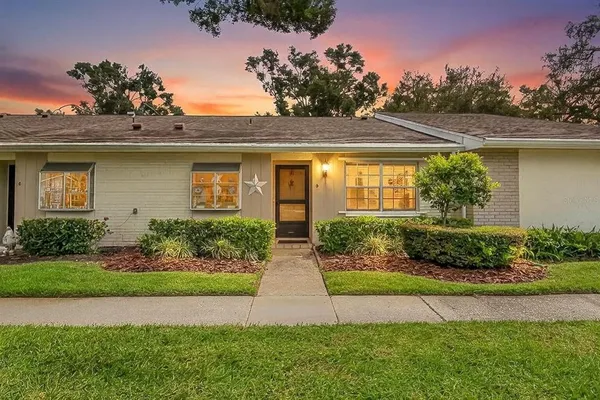 $259,000 | 1012 Dunrobin Drive, Unit D, Palm Harbor, FL 34684