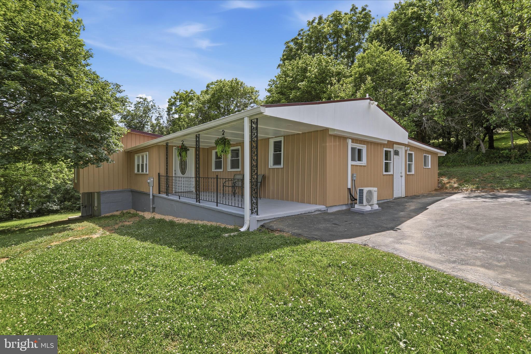 6340 Coffman Farms Road Keedysville, MD 21756 - Photo 13 of 48