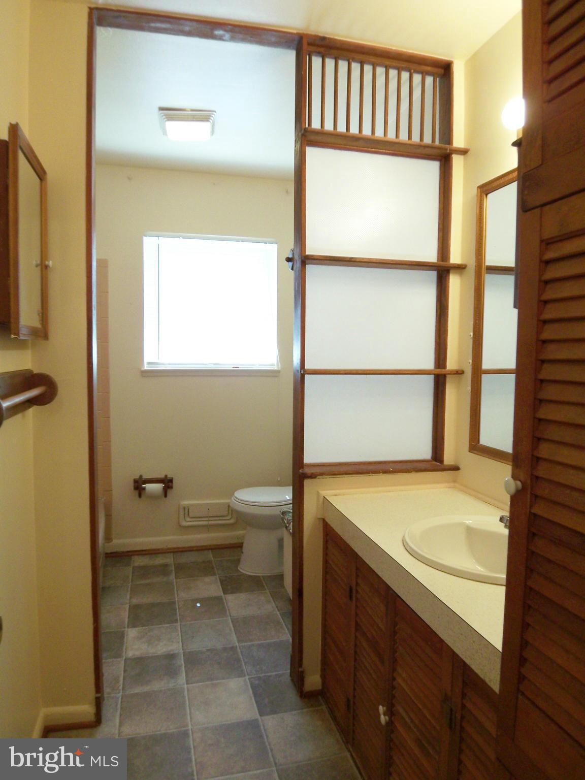 1218 Canberwell Road Baltimore, MD 21228 - Photo 23 of 30 Full Bath