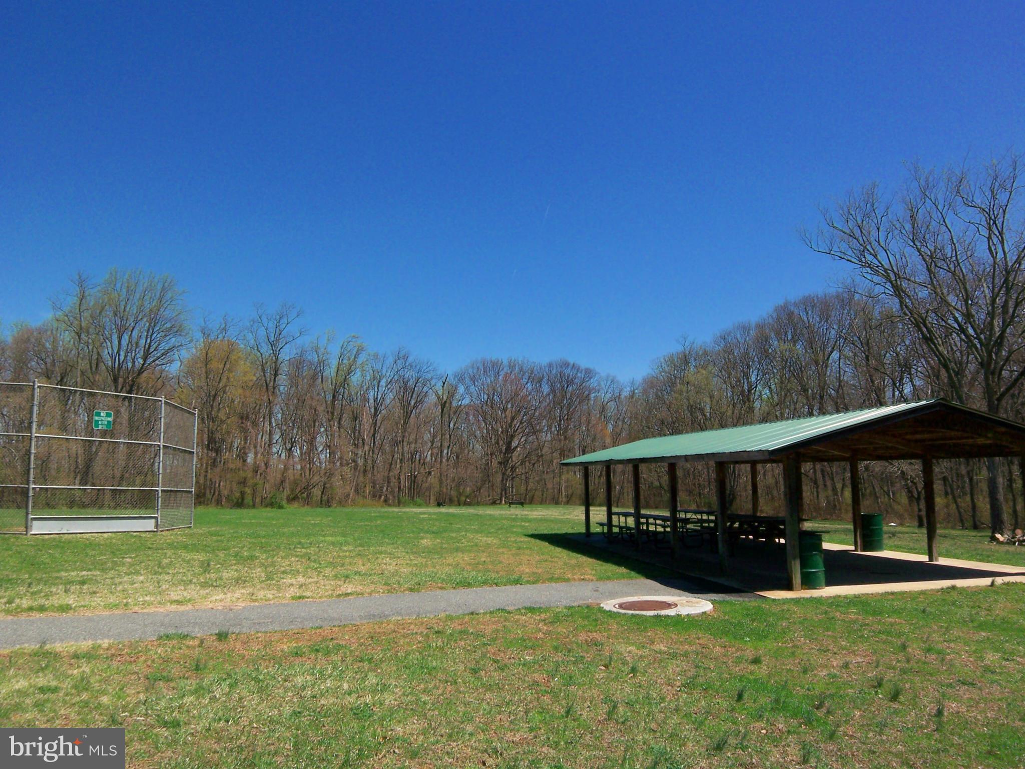 1218 Canberwell Road Baltimore, MD 21228 - Photo 30 of 30 Community Park