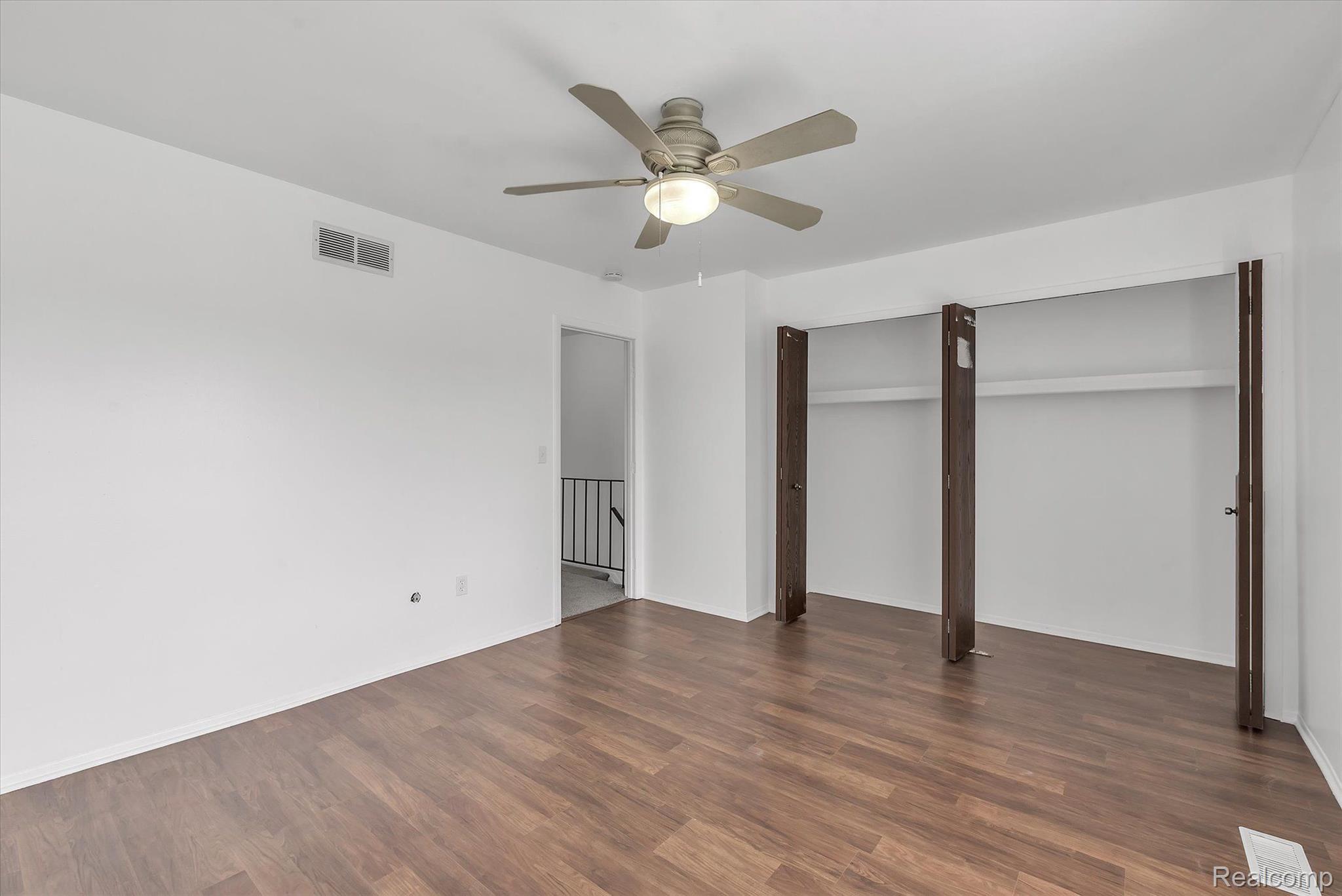 17565 Raleigh Square Drive Southgate, MI 48195 - Photo 14 of 23