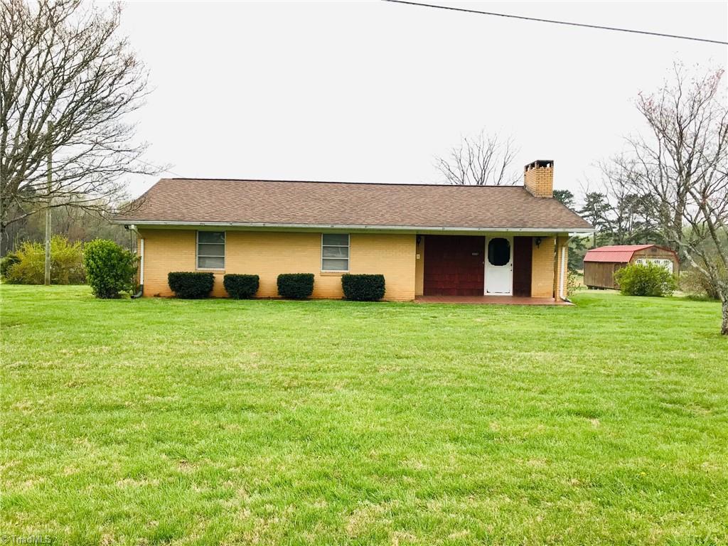 6067 Austin Traphill Road Elkin, NC 28621 - Photo 2 of 37 Gallery Image 2