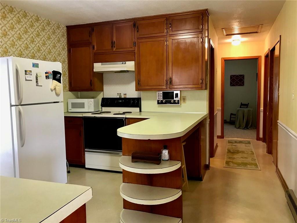 6067 Austin Traphill Road Elkin, NC 28621 - Photo 13 of 37 Gallery Image 13