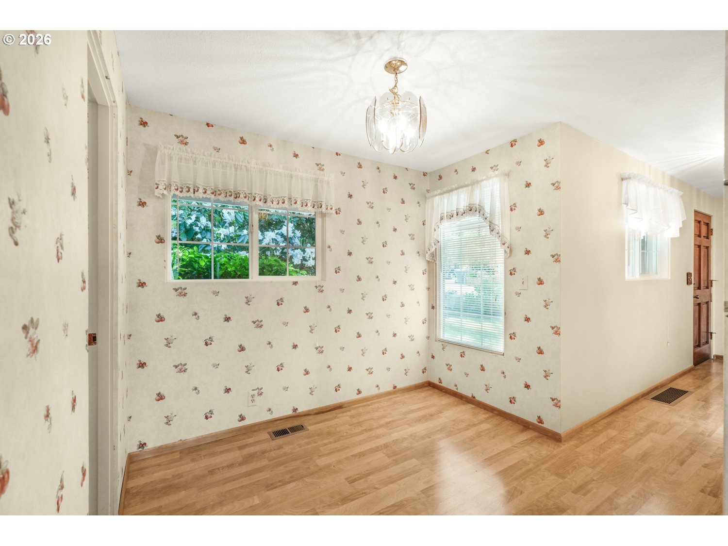 2225 West 28th Avenue Eugene, OR 97405 - Photo 12 of 34