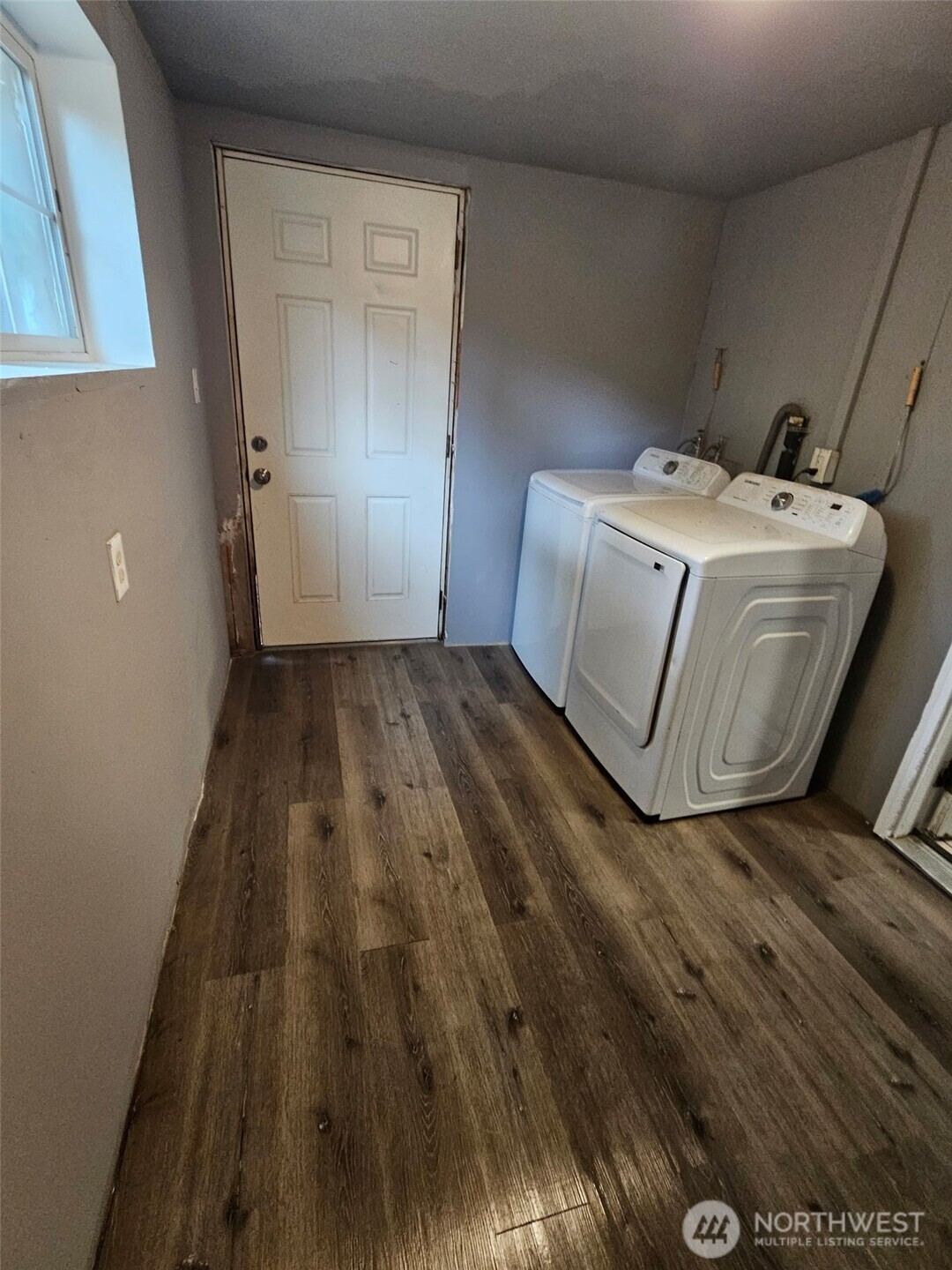 906 Southwest Mayer Street Winlock, WA 98596 - Photo 14 of 16 a view of utility room