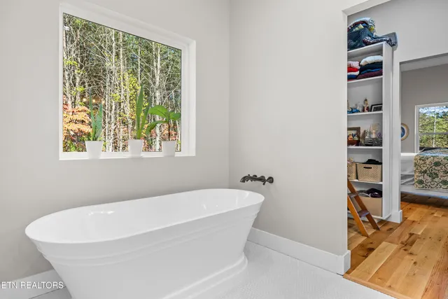 $1,295,000 | 139 Stakely Road, Madisonville, TN 37354