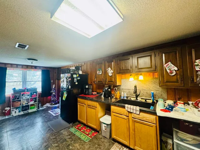 $59,900 | 2403 East Main Street, West Frankfort, IL 62896