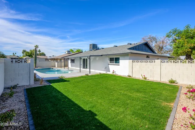 a view of outdoor space yard and patio
