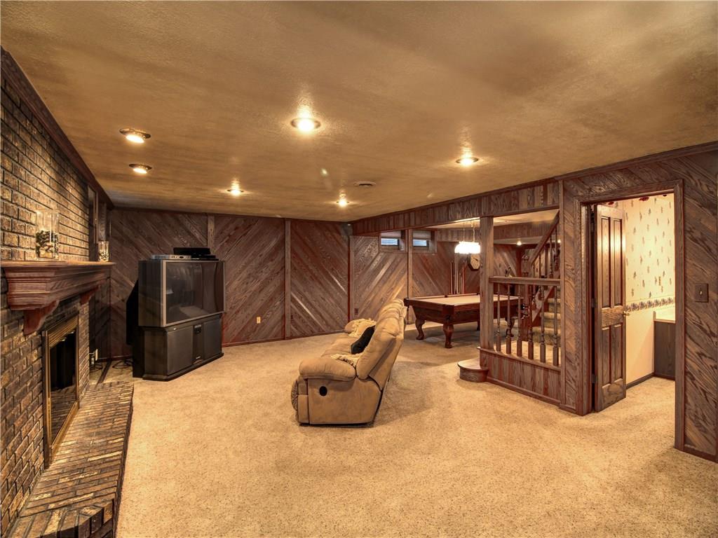 185 Thompson Road Beaver Falls, PA 15010 - Photo 21 of 25 Gallery Image 21