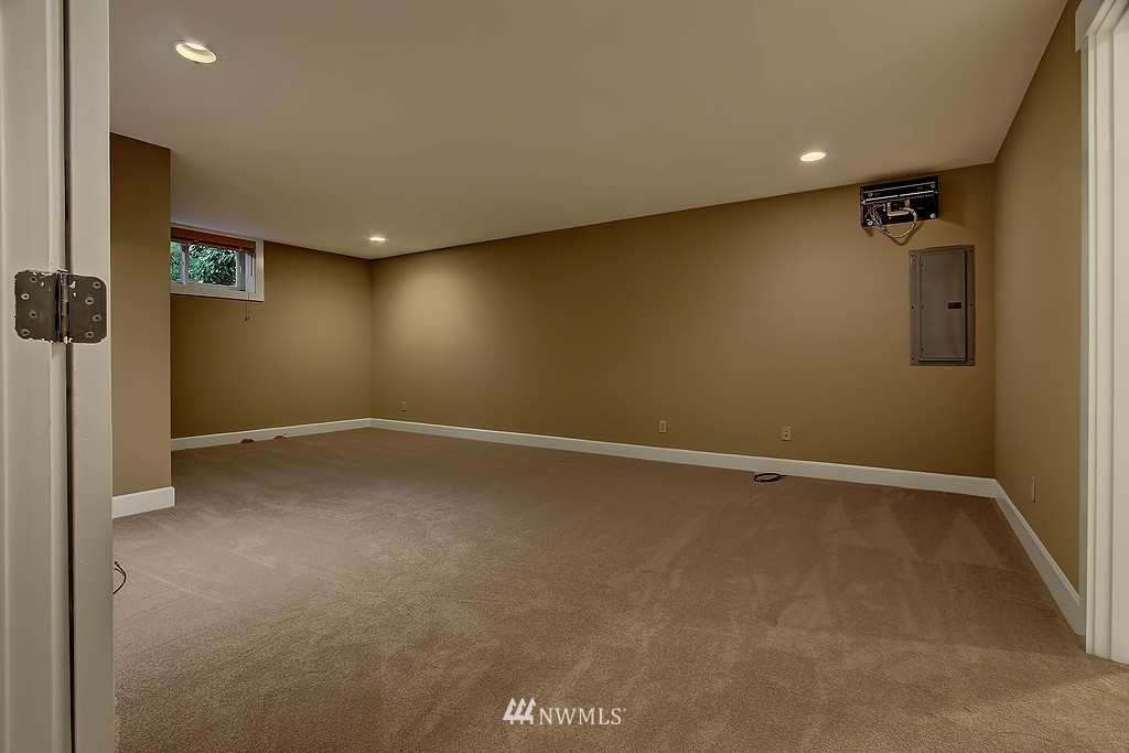 1015 North 42nd Street Seattle, WA 98103 - Photo 18 of 23