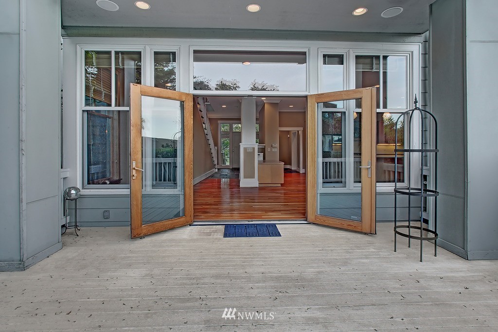 1015 North 42nd Street Seattle, WA 98103 - Photo 22 of 23
