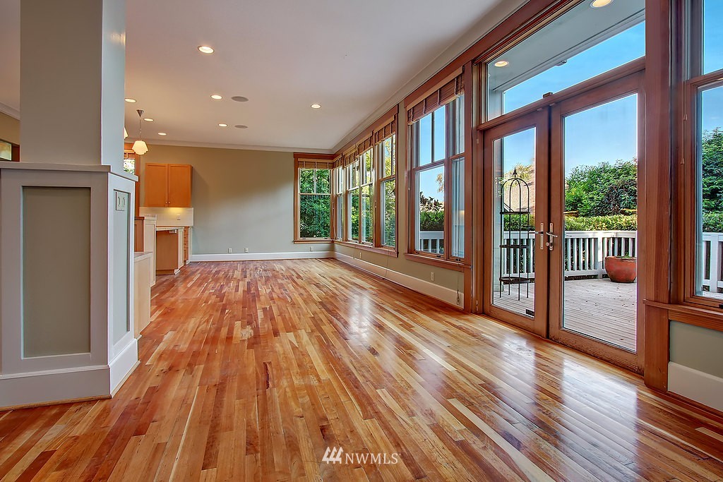 1015 North 42nd Street Seattle, WA 98103 - Photo 5 of 23