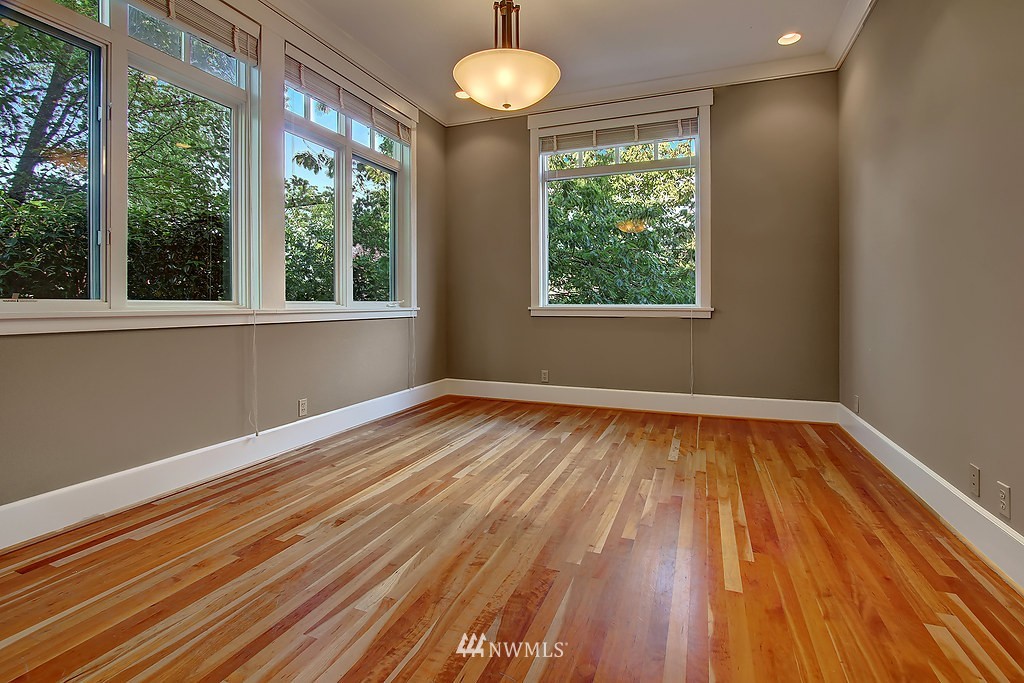 1015 North 42nd Street Seattle, WA 98103 - Photo 7 of 23