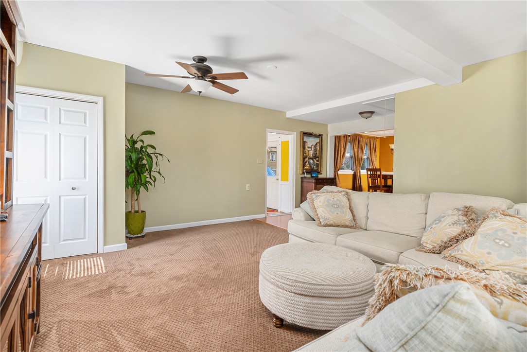 55 Whippoorwill Road Warwick, RI 02888 - Photo 14 of 33
